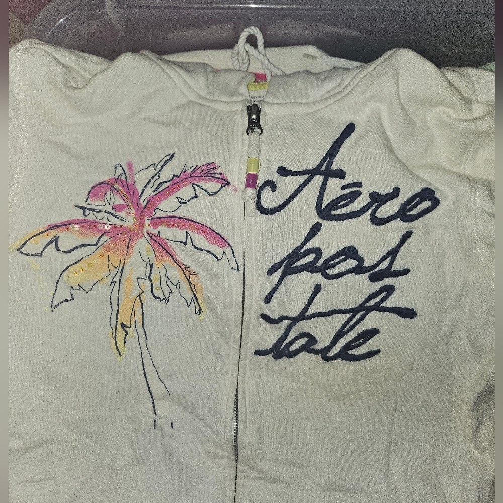 Aeropostale Cream Hoodie with Palm Tree Design